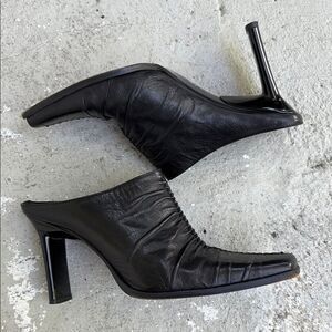 Vintage Fenni Leather mules